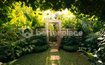 Tropical Villas and Wellness Hideaway in Kedungu