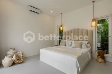 Stunning 1-Bedroom Villa with Rooftop Rice Field Views in Pererenan