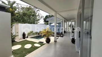 Elegant Modern Tropical Villa in Serene Bingin – 3 Bedrooms of Timeless Comfort