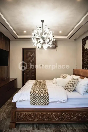 Prestigious Sanur Beachside 10-Bed Villa Offering Expansive Living, Prime Location, and Exceptional Investment Potential