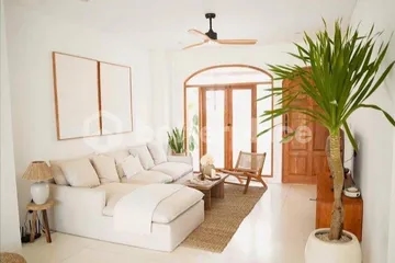 Luxurious Minimalist 2-Bed Villa in the Heart of Bali: A Perfect Blend of Contemporary Design and Natural Beauty