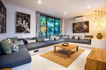 Stunning 5-Bedroom Luxury Villa for Yearly Rent in Tumbak Bayuh – A Rare Blend of Space, Style, and Serenity