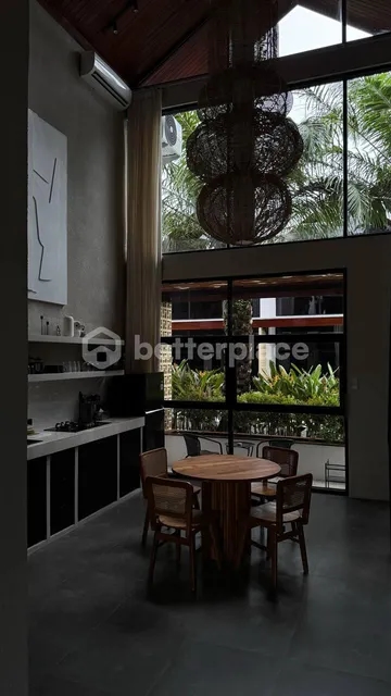 Modern Balinese Bliss, Spacious 1 Bedroom Loft Townhouse in Serene Babakan, Canggu