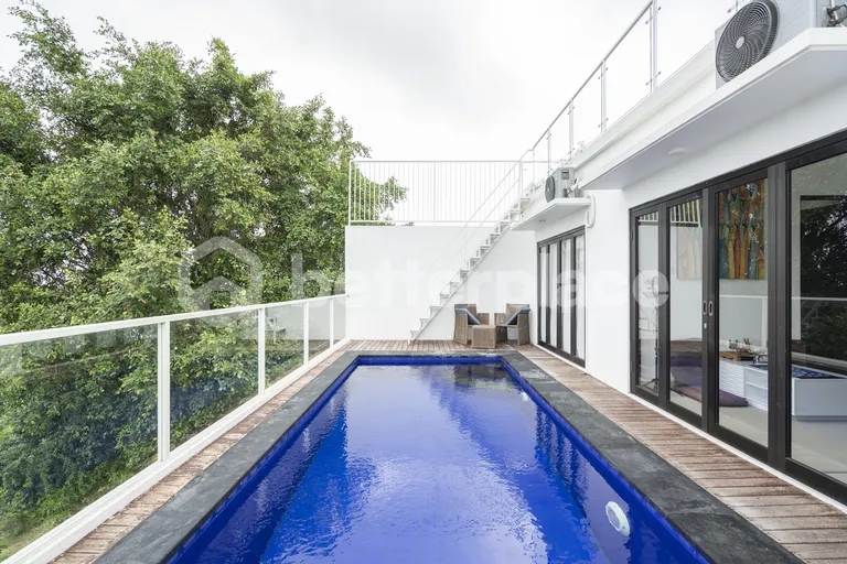 Exquisite 3-Bedroom Villa in Nusa Dua: Tranquil Luxury, Premium Amenities, and Bali’s Beauty at Your Doorstep