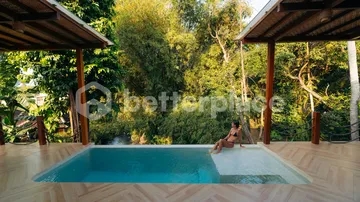 Tropical Villas and Wellness Hideaway in Kedungu
