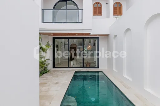 Brand New & Modern 2 Bedroom Villa in Tumbak Bayuh, 10 Minutes to the Beach