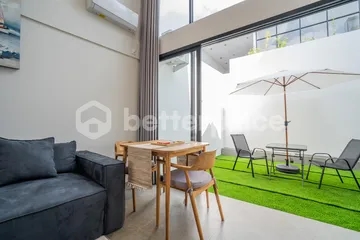 Modern 1-Bedroom Townhouse in Buduk, North Canggu with Shared Pool