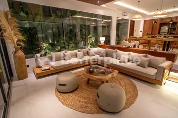 Pererenan’s Luxurious Beachside 4 Bedrooms Villa: A Contemporary Villa Oasis in Bali’s Serene Local