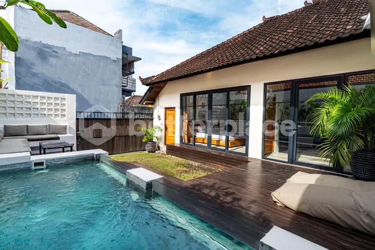 Stylish 2 Bedroom Villa in the Heart of Berawa, Prime Location & Modern Comfort