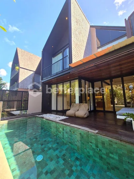 An Elegant Tropical Retreat in Berawa: Modern 3-Bedroom Villa Just Moments from the Beach and Lifestyle Hotspots