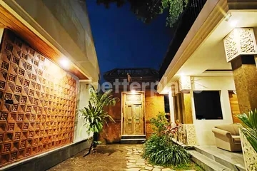 Leasehold Paradise: Embrace Luxury in Bali’s Tirta Gangga with a 10-Bedroom Villa