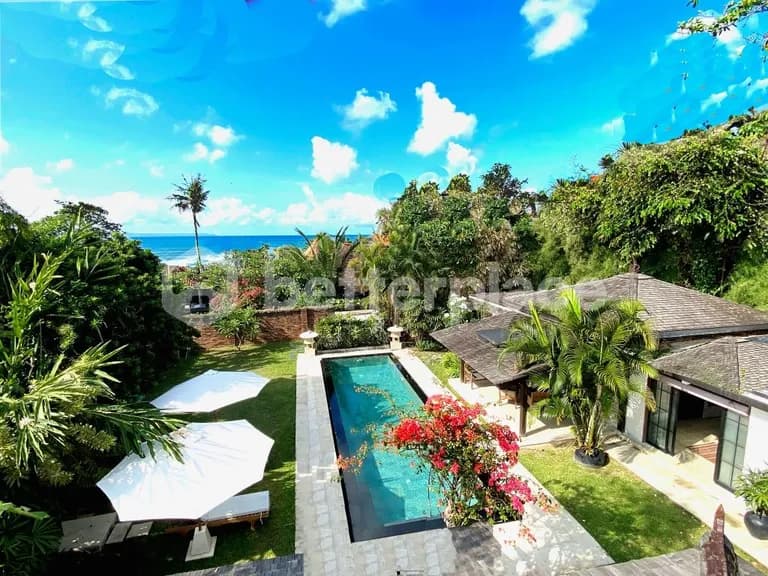 Where Art Meets Tranquility – Elegant Designer Villa Just 2 Minutes from the Beach in the Heart of Seseh