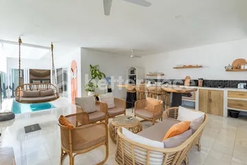 Tropical Modern Villa in Babakan– Full Furnished, Near Batu Bolong