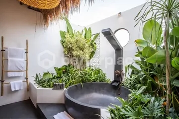 Spectacular Villa in Bali with Rice Field Views and Proximity to Amenities and Gym