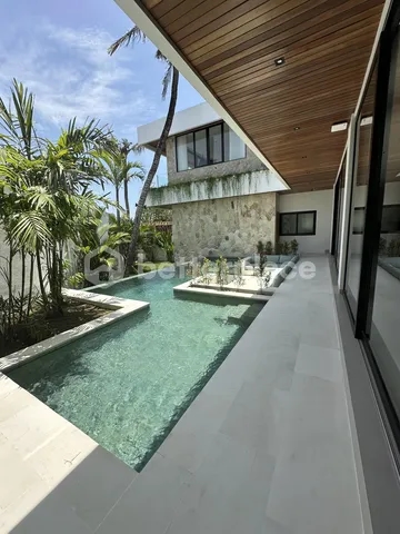 Your Dream Luxury Home Awaits – 4-Bedroom Villa in Prime Canggu Location, Fully Furnished