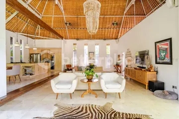 Rare Large-Land 2-Bed Villa for Rent in Umalas – Comfortable Tropical Home Near Bali’s Trendiest Beaches