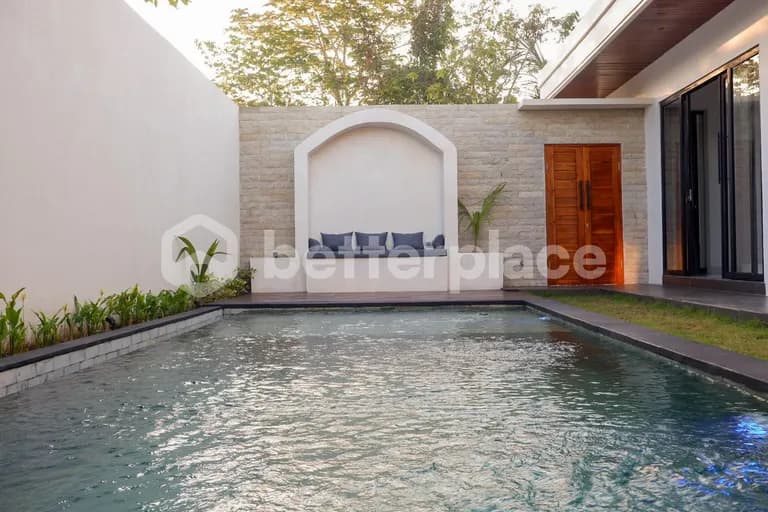 Ungasan Elegance, Modern 2 Bedroom Villa with Enclosed Living, Ideal for Investment