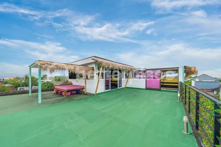 Contemporary 4 Bedroom Villa in Padonan with Rooftop Views – Few Minutes to the Beach