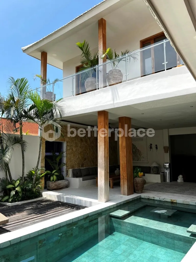 Your Dream Home Awaits: Elegant Leasehold 3-Bed Villa in Berawa with Modern Design and Premium Location