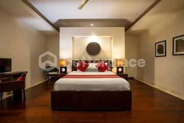 Experience Bali’s Best: Gorgeous Yearly Rental 4-Bed Villa with Rooftop Terrace and Private Pool