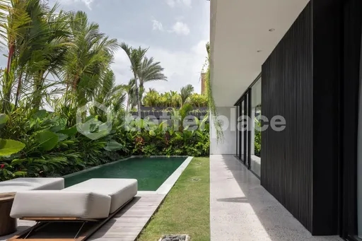 A Masterpiece of Japandi Elegance in Nyanyi: Luxurious 3-Bedroom Villa with Ocean Views and Timeless Tropical Serenity