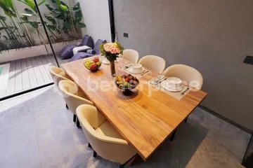 Modern 2-Bedroom Villa Loft in Umalas with Smart Home Features, Western Finishes, and Enclosed Living — A Sophisticated Leasehold Investment Opportunity