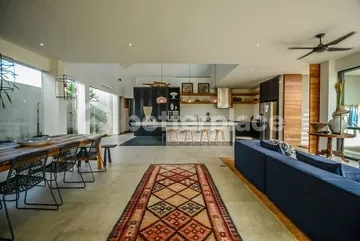 5 Bedrooms Family-Friendly Villa in The Center of Canggu