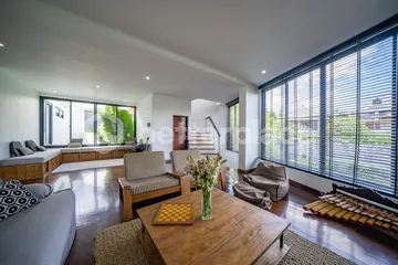 Modern Minimalist 3 Bedroom Villa with Panoramic Rooftop in Umalas