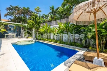 Cozy 2 Bedroom Villa in Kerobokan, 8 Minutes To Seminyak Beach