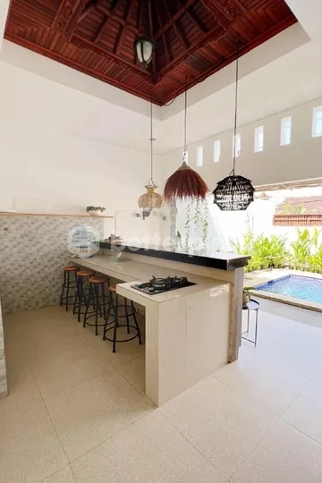 Berawa Beach Gateway: Chic Yearly Rental Villa with Investment Potential
