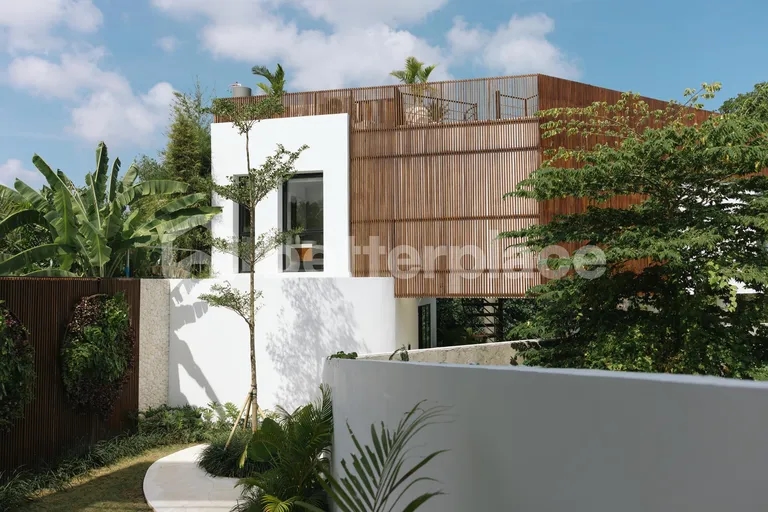 Amazing Luxury River House with Ocean View in Pererenan