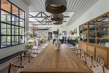 Stunning 5 Bedroom Villa in Pererenan – Modern Tropical Living Close to the Beach