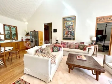 Semi Furnished Villa Invesment in Umalas 3 Bedrooms Leasehold