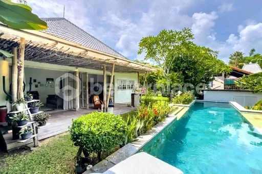 Modern Tropical Living in Padonan – Spacious 2-Bedroom Villa with Enclosed Living Area and Calming Jungle Outlook