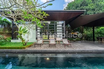 Spacious and Modern 4 Bedroom Villa Retreat in Ubud