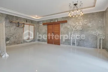 Modern Industrial Style 3 Bedroom Villa in Jimbaran