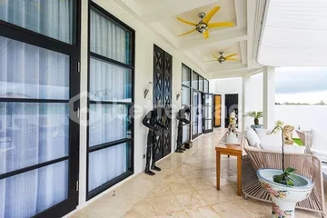 Spacious 3 Bedroom Villa in Tumbak Bayuh with Rice Field View