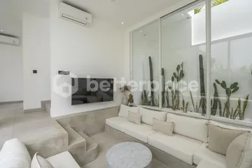 Stunning and Modern 2 Bedroom Villa in Tumbak Bayuh