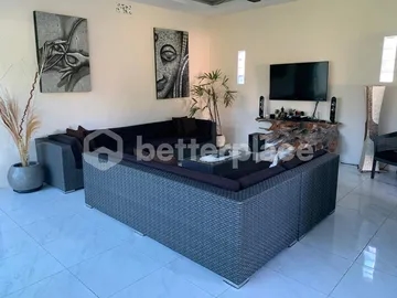 Yearly Rental Luxury Villa in Kerobokan – Spacious 3-Bedroom Retreat Surrounded by Bali’s Natural Beauty