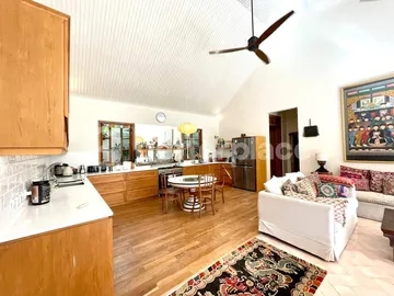 Semi Furnished Villa Invesment in Umalas 3 Bedrooms Leasehold