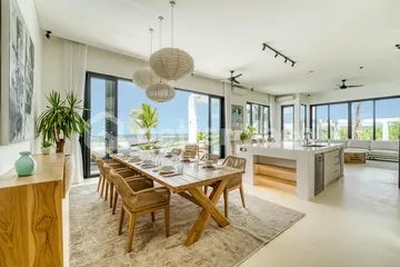 Cliffside Contemporary 4 Bedroom Villa with Panoramic Bingin Views