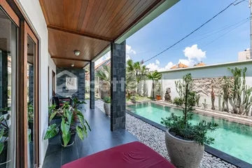 Charming 2 Bedroom Villa in Prime Berawa Location, 5 Minutes Away To The beach – Exceptional Investment Opportunity