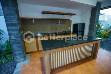 Elegant Modern Balinese Villa for Yearly Rental – Spacious 3-Bedroom Home with Private Pool in the Heart of Babakan, Canggu