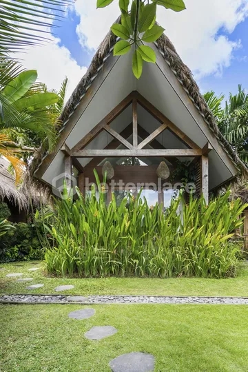 Investor’s Dream: 2 Bedroom Villa + 3 Bungalows in Pererenan, Close to Pererenan Beach