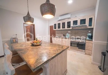 Keramas Charm 3-Bed Villa with Beach Access