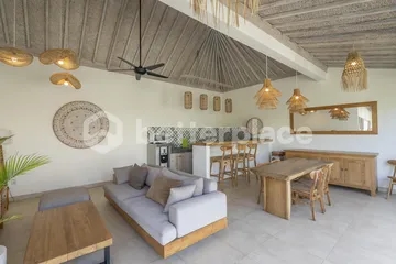 Modern Tropical Villa Close to Seminyak and Potato Head