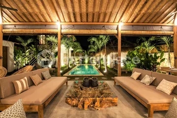 Luxury Modern Tropical Villa in Prestigious Seminyak–Oberoi – 5 Bedrooms of Exceptional Comfort