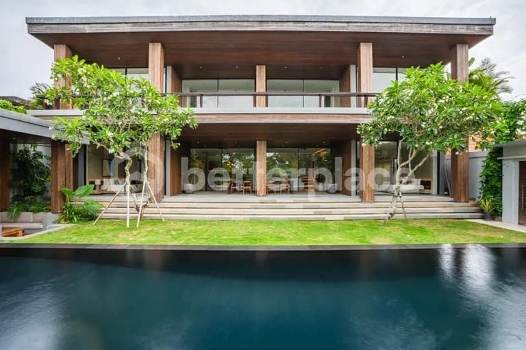 Modern 4 Bedroom Villa in Tumbak Bayuh — Premium Size and Strong Lifestyle Appeal