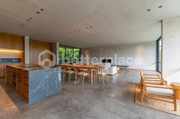 Your Luxury Escape Awaits: Beautifully Designed Leasehold 3-Bed Villa in Canggu – Tiying Tutul