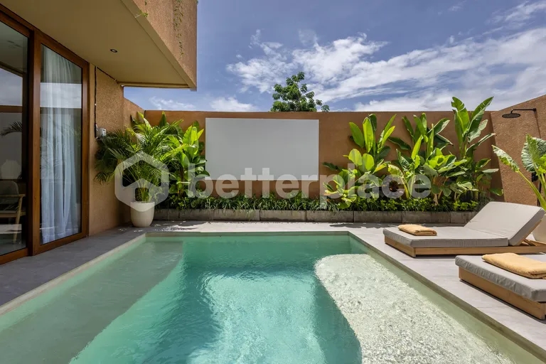 Modern 2 Bedroom Villa in Berawa, A Minimalist European Haven with Rooftop